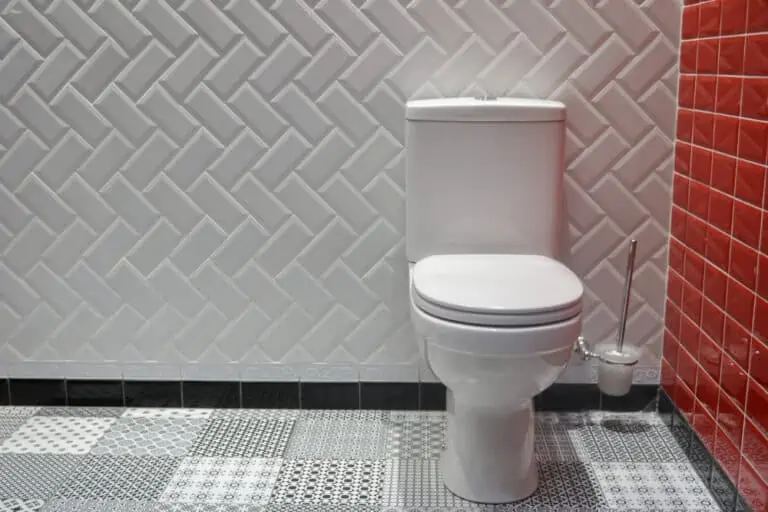 11 Small Bathroom Accent Wall Ideas