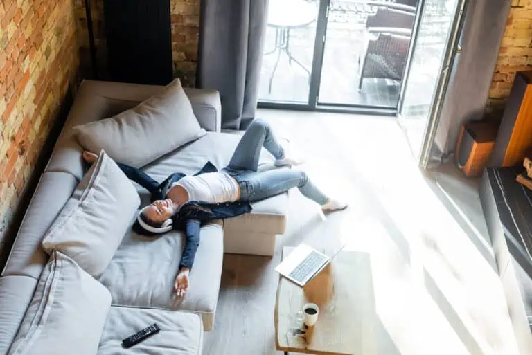 Bean Bag vs Couch: Which One Should You Get For Your Living Space? 